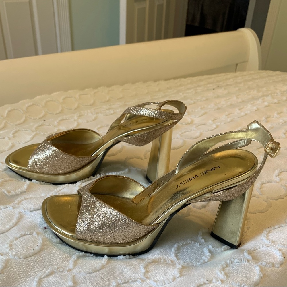 Gold Metallic Nine West high heels w/ ankle straps